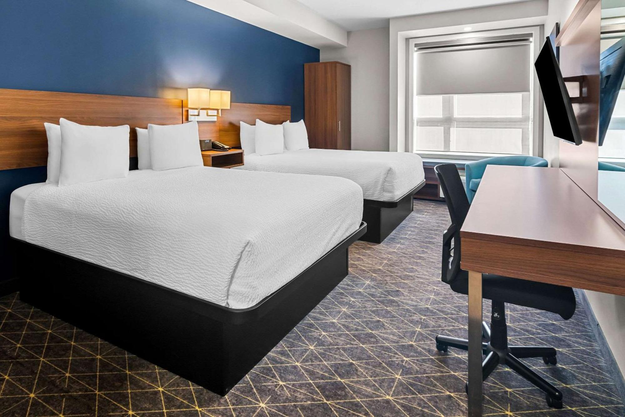Park Inn By Radisson, Kelowna Esterno foto